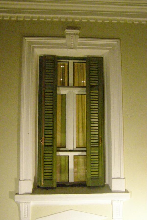 Room "Frog" In A Neoclasical House Kastoria Exterior photo