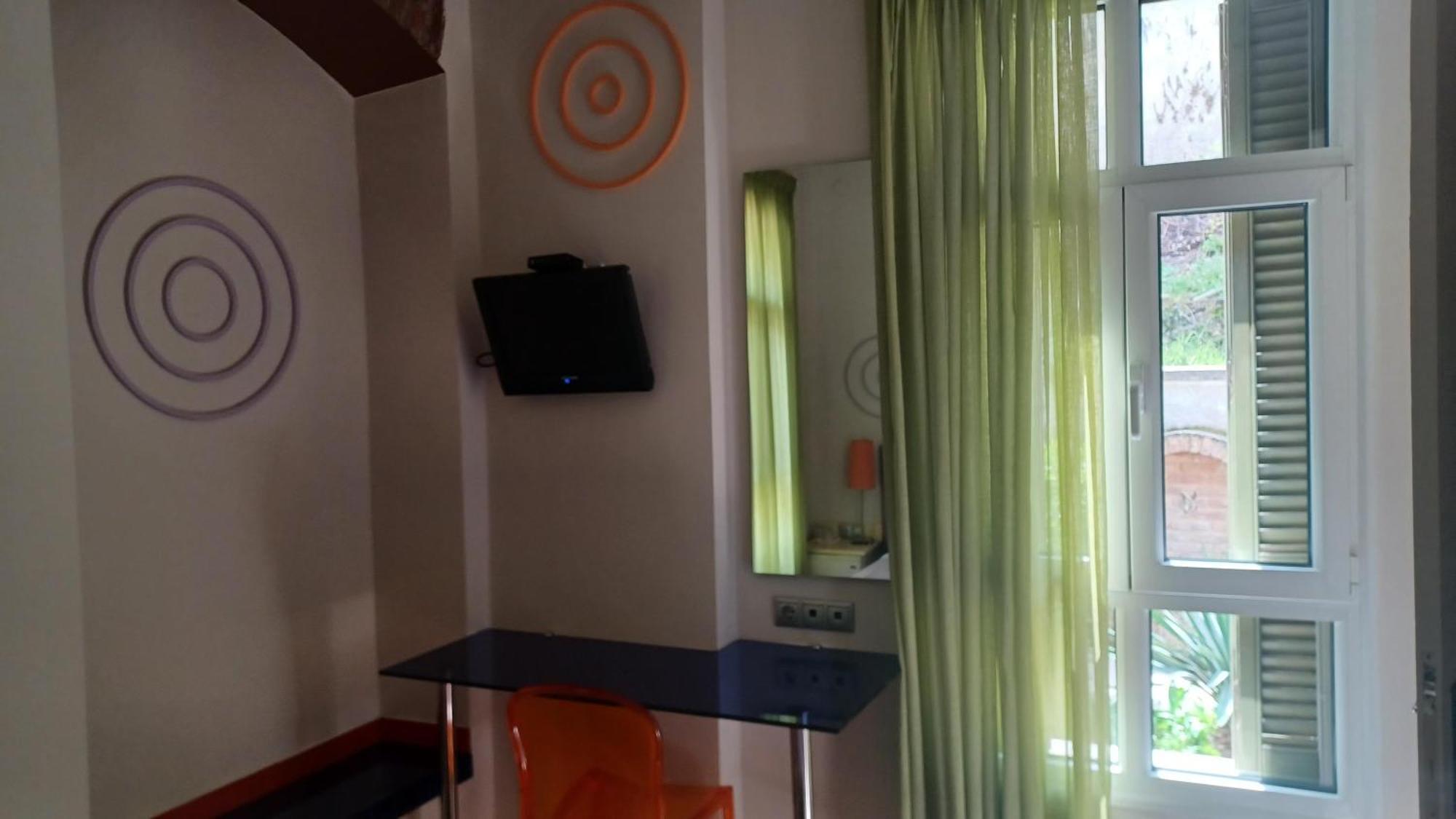 Room "Frog" In A Neoclasical House Kastoria Exterior photo
